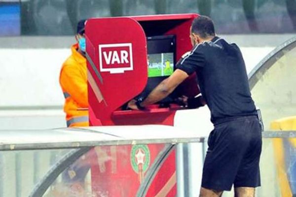بمركب محمد السادس.. مديرية التحكيم تفتح باب النقاش حول مستجدات “الفار” وتطوير المنظومة