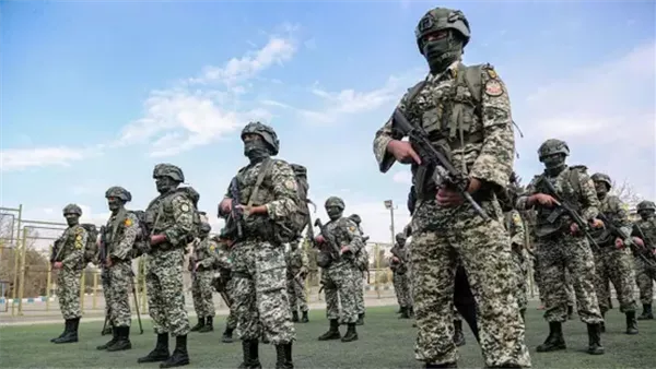 إيران: هجماتنا نجحت في إخراج حاملة الطائرات الأمريكية أبراهام لينكولن من الخدمة