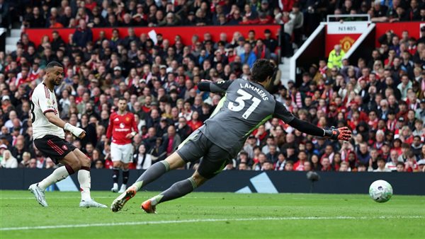 أهداف مباراة مانشستر يونايتد وليفربول في الدوري الإنجليزي (فيديو)