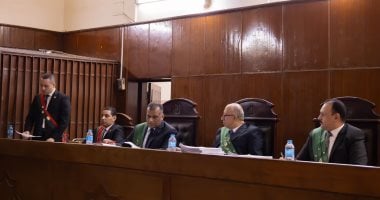 نظر محاكمة ولية أمر وزوجها متهمين بالاعتداء على مشرفة مدرسة بالعمرانية اليوم