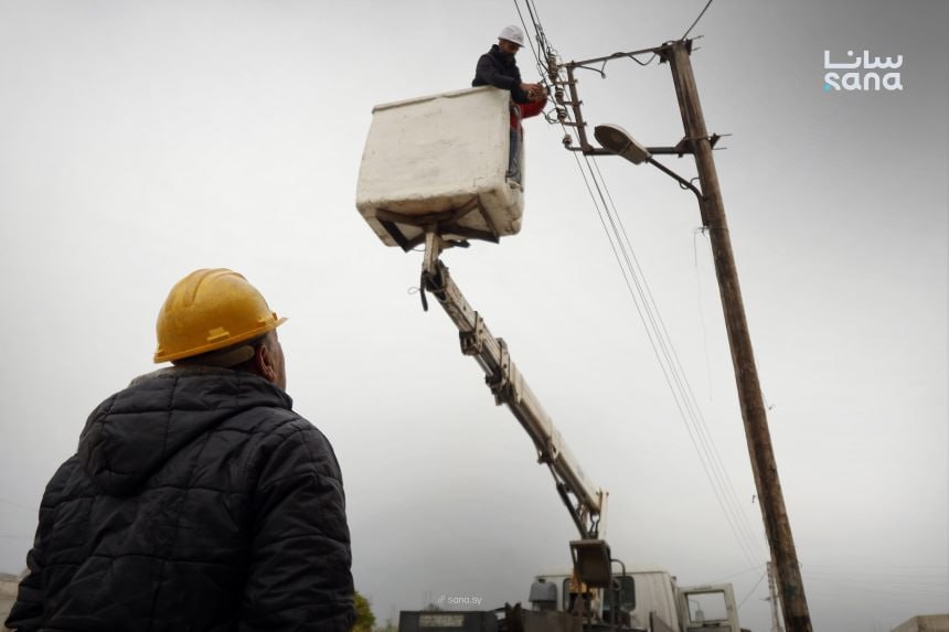 الطاقة السورية تدعو المفصولين من الكهرباء إلى استكمال إجراءات عودتهم للعمل
