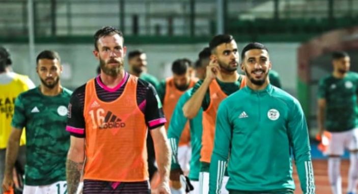 دولي جزائري مغترب يعرض خدماته على أندية البطولة الوطنية