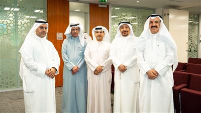 وزير المالية يتفقد مراكز خدمة أملاك الدولة ويشيد بجودة الخدمات المقدمة للمراجعين