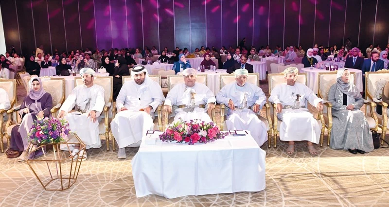 «مسقط للأورام» يستعرض أحدث التقنيات والحلول العلاجية فـي مجال الأورام