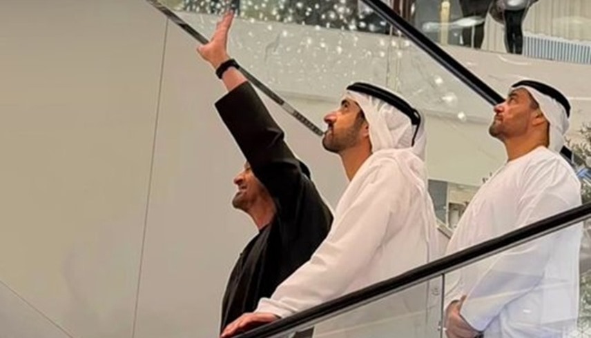 رئيس الدولة يرافقه حمدان بن محمد في دبي مول.. لا تشلون همّ الإمارات آمنة ومطمئنة