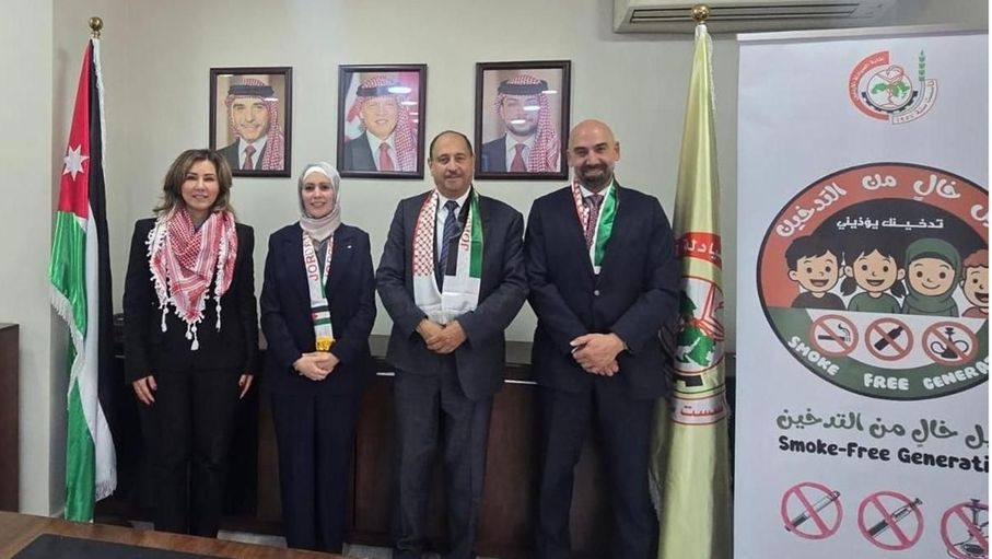 نقابات الأطباء والأسنان والصيادلة توحد جهودها لمكافحة التبغ