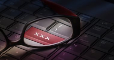 الأردن يطبق حجبا شاملا للمواقع الإباحية عبر جميع شبكات الإنترنت