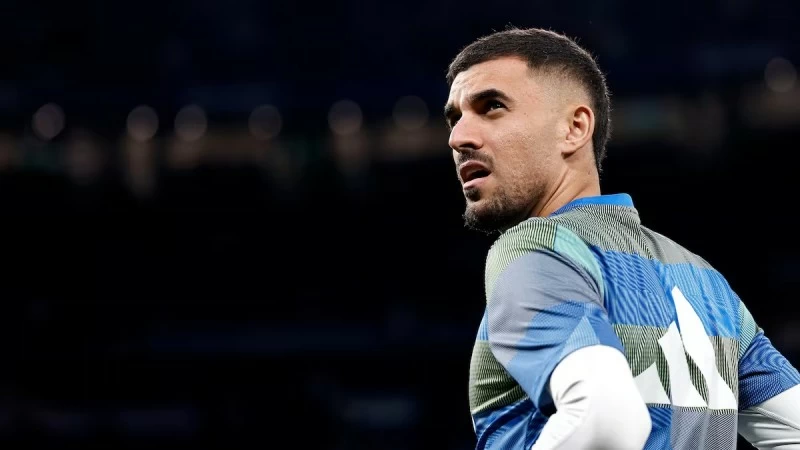 قبل مواجهة بنفيكا.. ريال مدريد يعلن إصابة سيبايوس