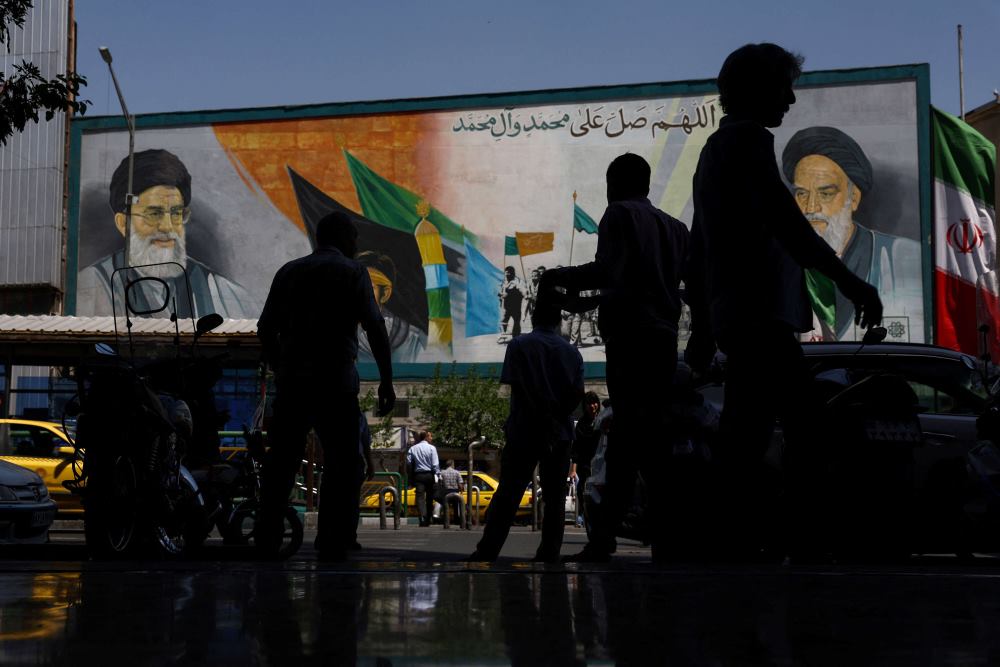 إيران تعدم رجل دين سنيا بتهمة التمرّد على خلفية احتجاجات 2022