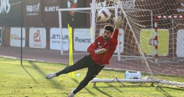 محمد سيحا مرشح للرحيل عن الأهلي والخروج للإعارة