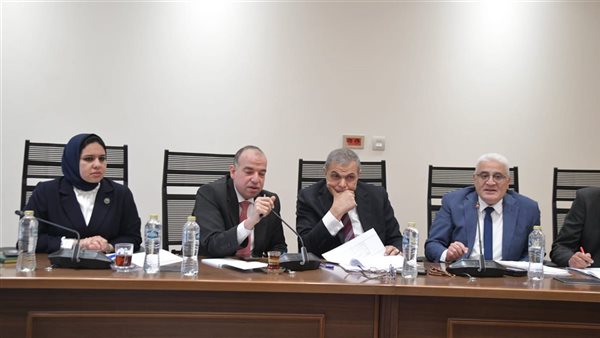 "أنا مش بصمجي" تشعل أزمة بين النواب أثناء مناقشة قانون التأمينات والمعاشات