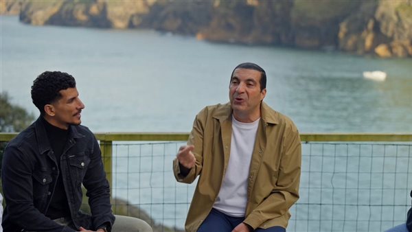 عمرو خالد يقدم تدريبا عمليا من القرآن لفن بناء العلاقات وحمايتها من الانهيار (فيديو)