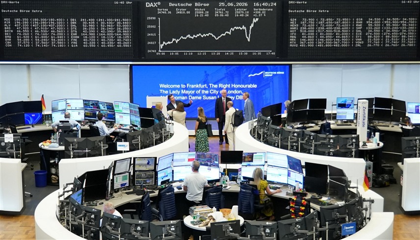 إغلاق قياسي للأسهم الأوروبية بدعم من الرعاية الصحية