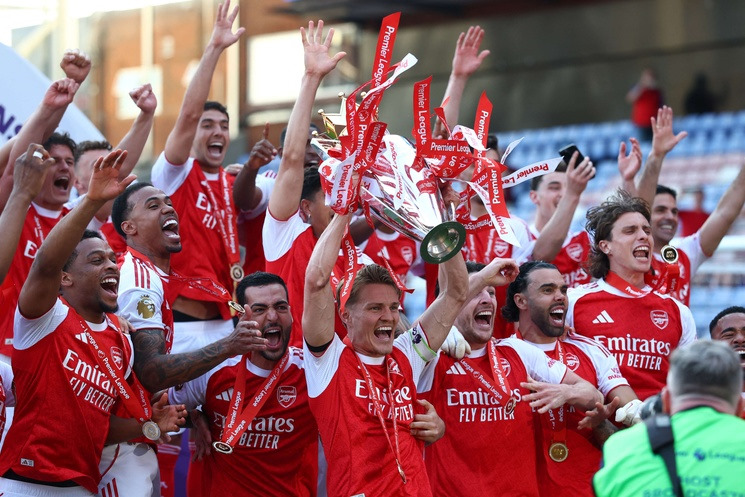 نهاية موسم دراماتيكية في انجلترا!