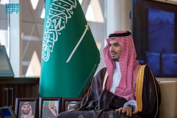 محافظ الدرعية يستقبل المشرف العام على قيصرية الكتاب وأعضاء المجلس الإشرافي
