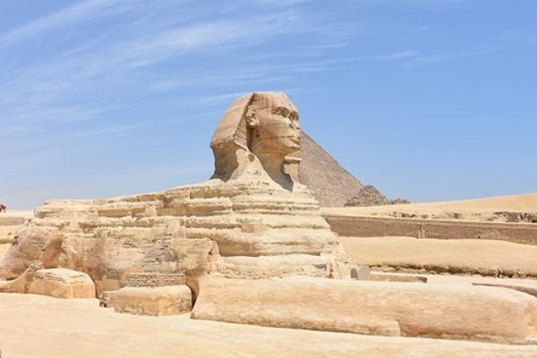 خبراء آثار يكذبوا ادعاءات باحث إيطالي بوجود تمثالين لـ"أبو الهول" (خاص)