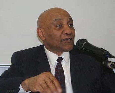 من ذكريات الامارات: حارس مرمى سوداني ودهاء شيخ اماراتي