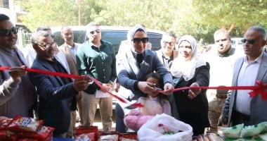 محافظ الوادى الجديد تتابع مبادرات «أهلًا رمضان» ومنافذ السلع الغذائية بمدينة الخارجة