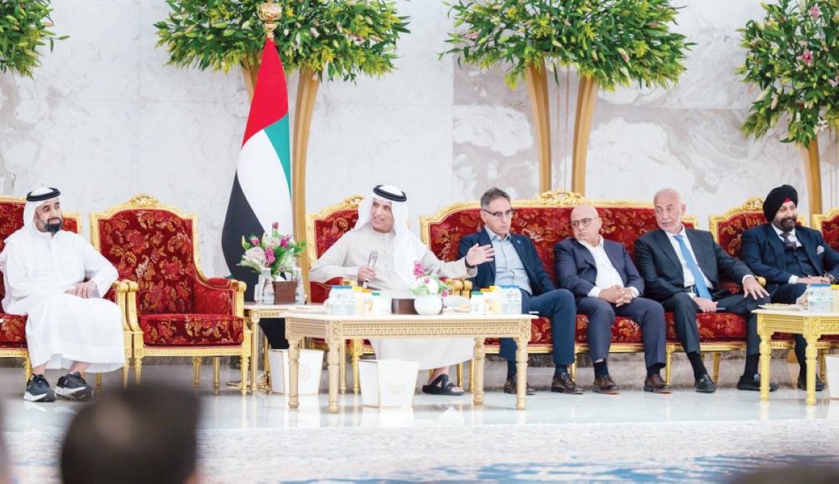 حاكم رأس الخيمة يستقبل المهنئين برمضان