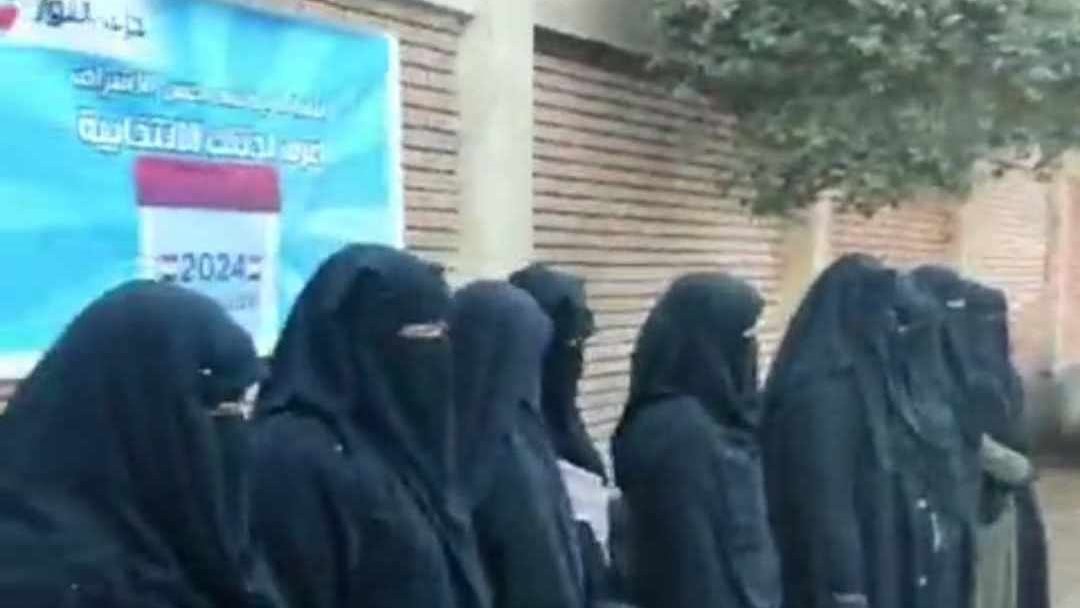 جدل مصطنع | حزب النور يرفض دعوات حظر النقاب في الأماكن العامة