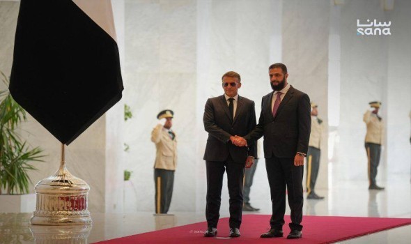 انفجارات قرب مقر إقامة ماكرون في دمشق قبيل محادثاته مع الشرع ومقربون من ماكرون لم يسمعوا بها