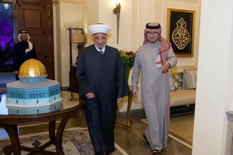 بخاري: انفراجات مرتقبة في لبنان بعد سنوات من المعاناة