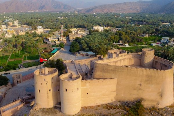 إسناد الخدمات الاستشارية لربط عدد من المعالم التاريخية بولاية الرستاق