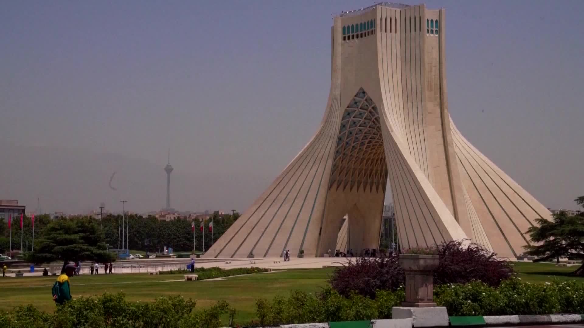 القوات المسلحة الإيرانية تنفي إطلاق صواريخ باتجاه تركيا وتؤكد احترام سيادتها
