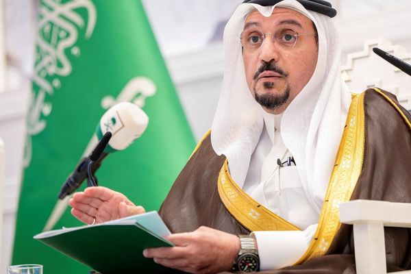 أمير منطقة القصيم يطلع على تطبيق نظام الآثار والتراث العمراني وجهود هيئة التراث في حماية مواقع التراث الثقافي