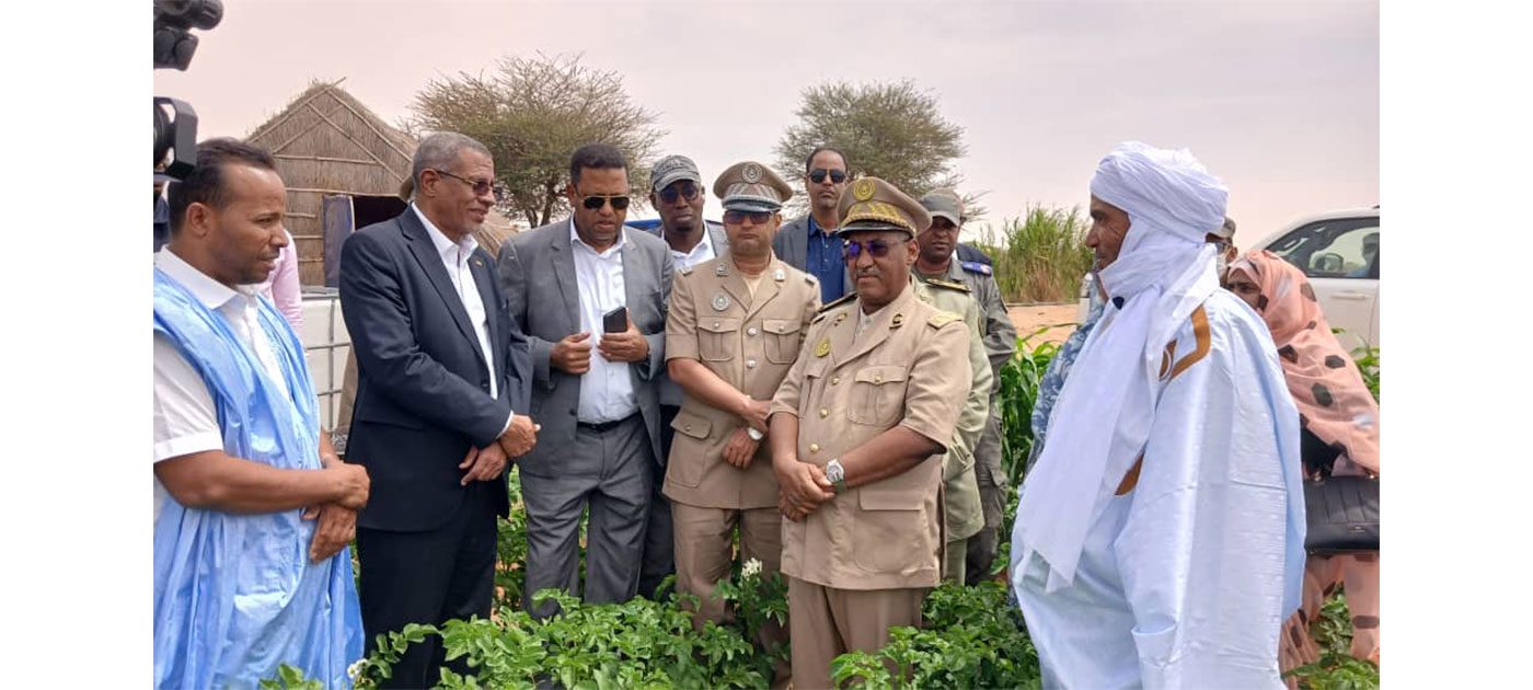 الأمين العام لوزارة الزراعة يتفقد معرضا للمنتجات الزراعية في لعيون