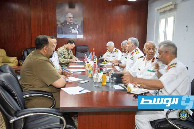 الصابر يبحث مع الملحق العسكري الأميركي التعاون في مجال التدريب البحري ومكافحة الهجرة