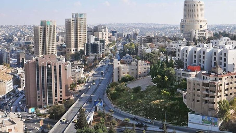 أجواء دافئة في اغلب المناطق حتى الأحد