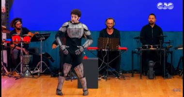 محمد تامر يبهر لجنة كاستنج بأداء استثنائي لشخصية روبوت ..فيديو