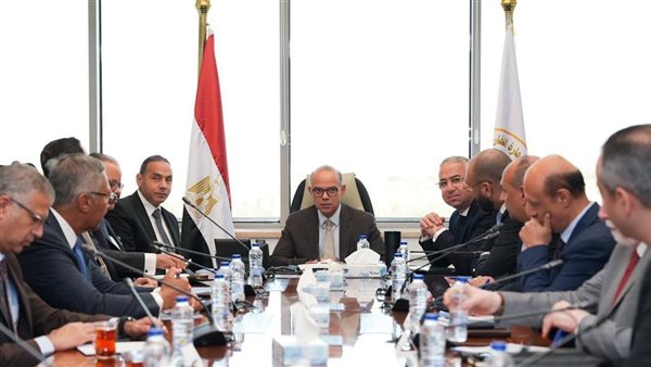 وزير الاستثمار: تطوير منظومة إلكترونية لتسريع اعتماد المحاضر وزيادات رؤوس الأموال