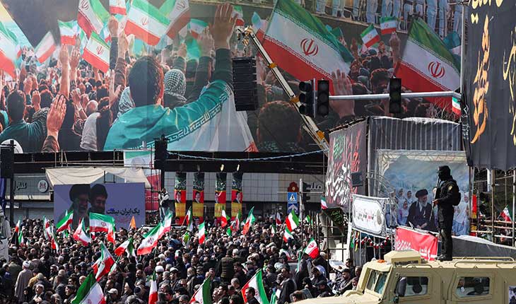 تل أبيب تفوّض الجيش باغتيال القادة الإيرانيين دون رجوع للحكومة… وخامنئي يتوعّد بالثأر