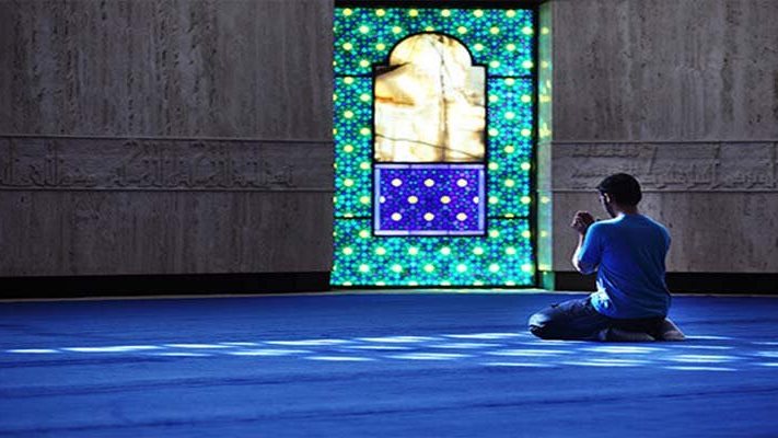 فكرة عملية في رمضان.. رمضان عبد المعز: اكتب نواهي القرآن وغيّر سلوكك