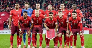 مشهد مرعب قبل كأس العالم.. الثعابين تحاصر مقر منتخب سويسرا