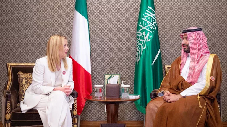 ولي العهد السعودي يستقبل ميلوني