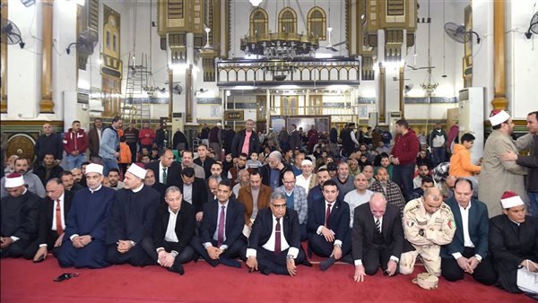 محافظ الدقهلية يشهد احتفال ليلة القدر بمسجد النصر في المنصورة (فيديو وصور)
