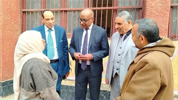 بعد إشادة مساعد الوزير، تعليم طوخ يكرم المعلمين المتميزين