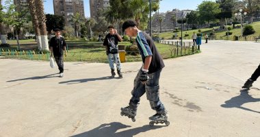 "السكيت” يخطف الأنظار فى الحديقة الدولية وسط أجواء الفرحة بأول أيام العيد