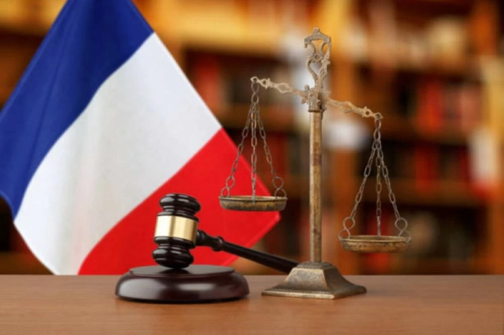 باريس تطلق تحقيقاً رسمياً في «الجانب الفرنسي» من ملفات إبستين
