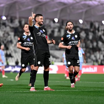 الشباب يحسم ديربي الرياض بهاتريك كاراسكو