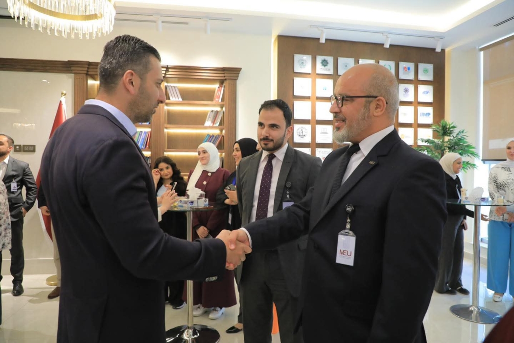 أسرة الشرق الأوسط تتبادل التهاني بمناسبة عيد الأضحى