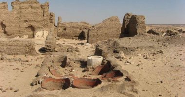 مقبرة بيتوزيرس بمنطقة تونا الجبل جنوب المنيا اكتشفها جوستاف ليفافر
