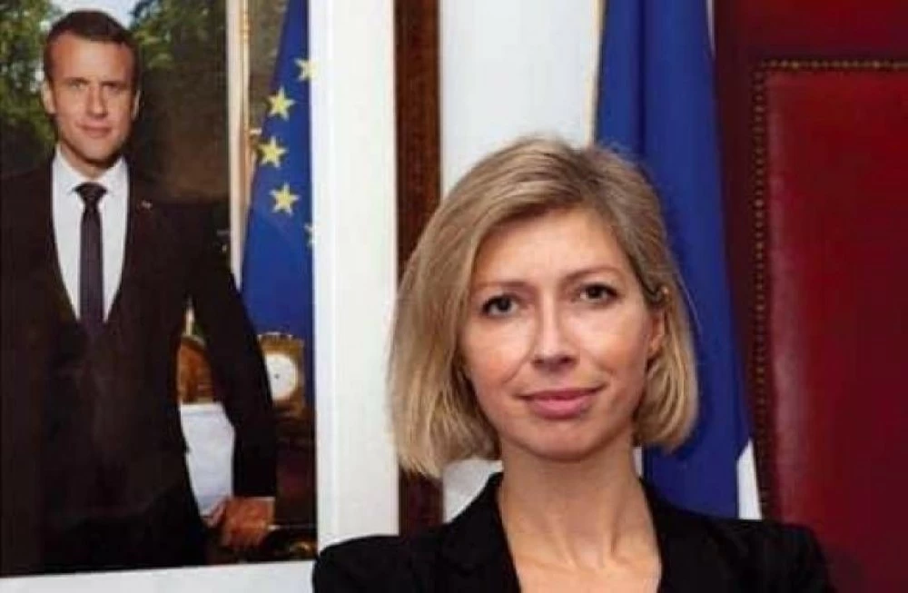 قرار بالإجماع..آن-كلير لوجوندر تخلف جاك لانغ