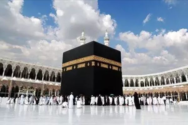 فلكيًا.. موعد بداية مناسك الحج 2026