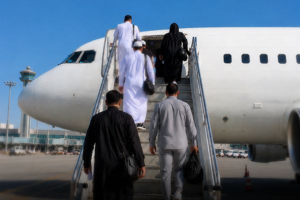 وزارة الحج والعمرة: الالتزام بمواعيد المغادرة الجماعية يُعين على إتمام إجراءات السفر بيسر وسهولة