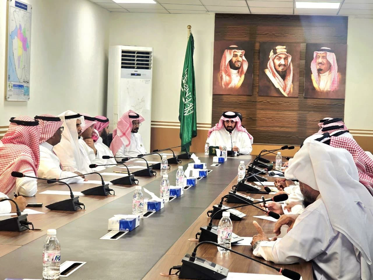 ‏ محافظ محايل يرأس اجتماع المجلس المحلي