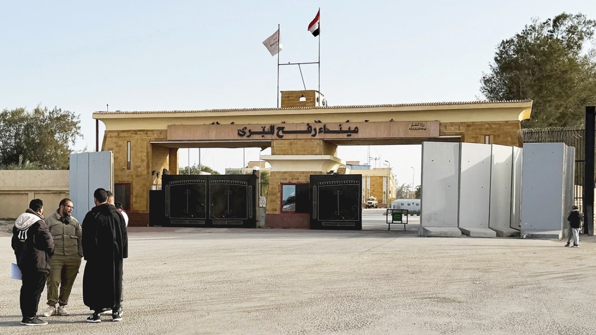 إعادة فتح معبر رفح بين قطاع غزة ومصر